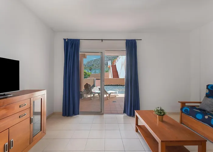 Апартаменти Brisas De Chasna *