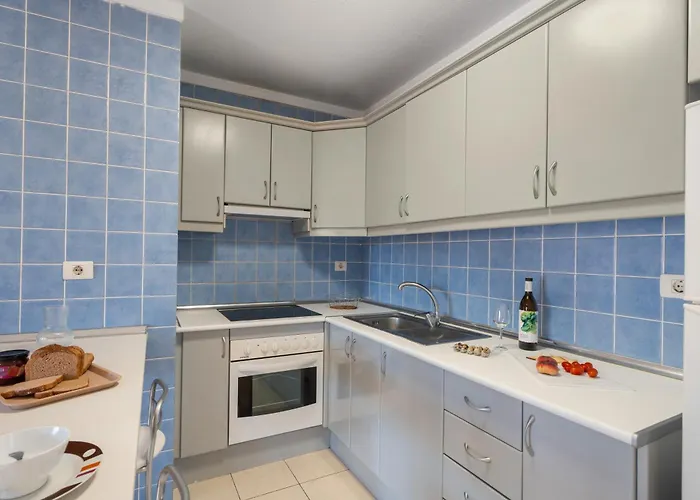 Апартаменти Brisas De Chasna Адехе